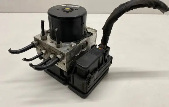 Land Rover Evoque I ABS Pump BJ322C405AG A426G 10021207874