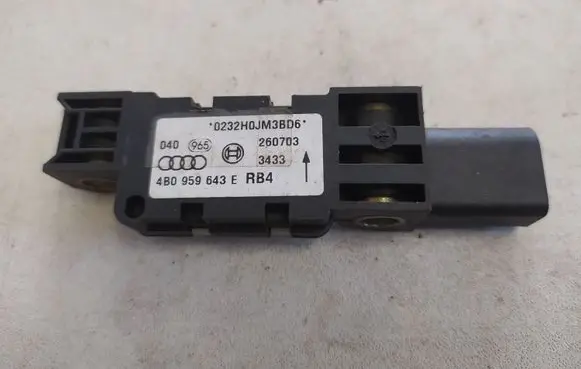 Audi A3 S3 A3 Sportback 8P Airbag deployment crash/impact sensor 4B0959643E