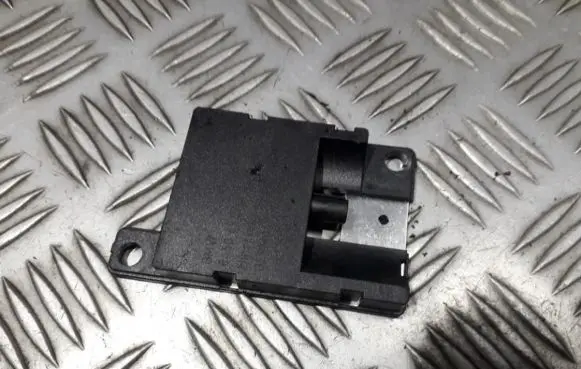BMW X5 E53 Antenna control unit 8450692846101 84506928461-01