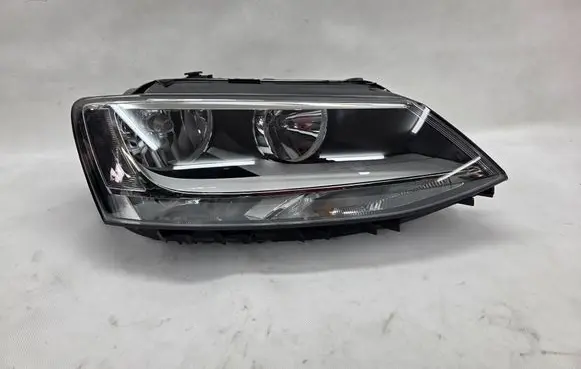 Volkswagen Jetta VI Headlight/headlamp 5C7941006A