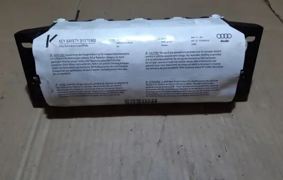 Audi Q7 4L Passenger airbag