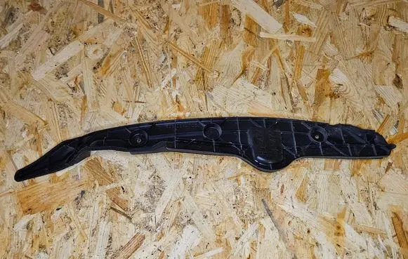 Toyota Prius+ (ZVW40) Fender foam support/seal 53828-47050