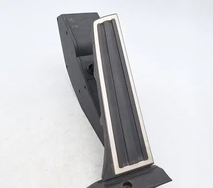 BMW X3 E83 Accelerator throttle pedal 6769182 35426769182 6791473