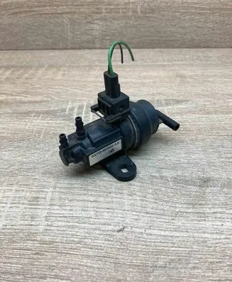 Ford Mondeo Mk III Turbo solenoid valve 3S7Q9E882AA Withconnector
