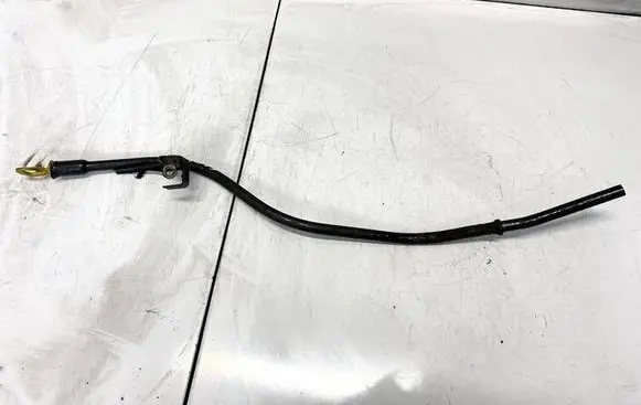 Mercedes-Benz CLS C219 Oil level dip stick A27200