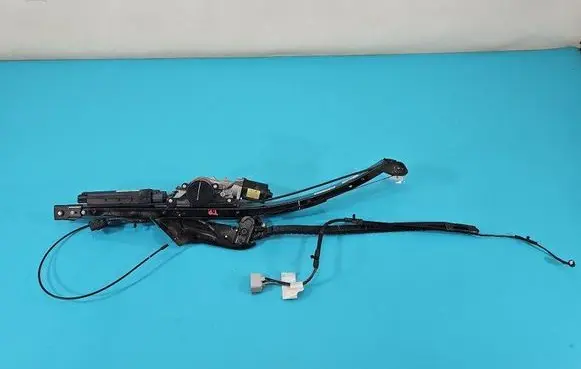 Dodge Caravan Sliding door upper roller guide/hinge 68060498AK IMPRK1431508