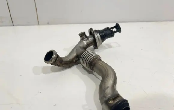 BMW 3 E90 E91 EGR valve line/pipe/hose
