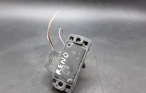 Renault Megane I Air pressure sensor 8761233