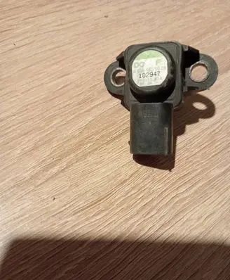 Mercedes-Benz C W204 Air pressure sensor A0051535028