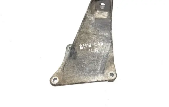 BMW 7 E65 E66 Engine mounting bracket 13807410 138074 6754616