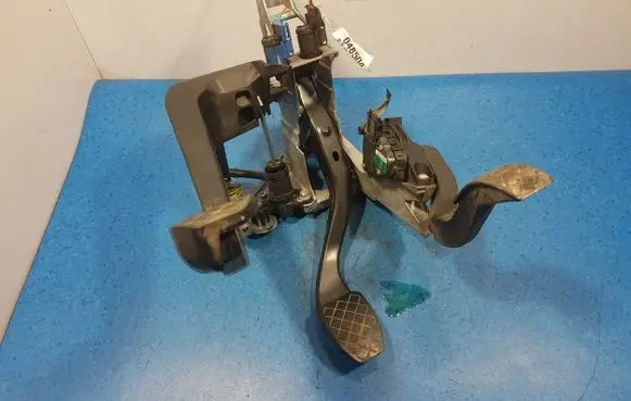 Seat Exeo (3R) Accelerator throttle pedal