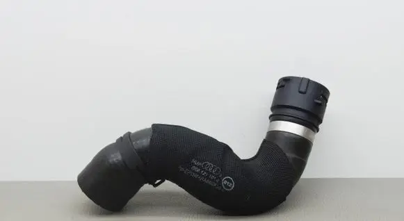 Audi Q5 SQ5 Engine coolant pipe/hose 8R0121101J