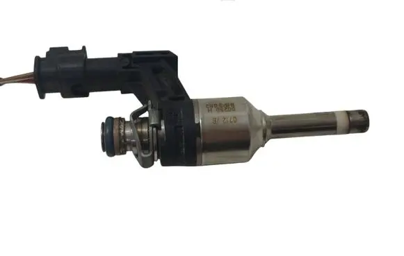 Volkswagen Golf VI Fuel injector 03F906036B 00250H IHP3082