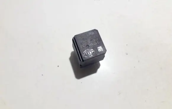 Opel Zafira B Other relay 13171831 4ra007791-05