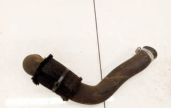 Opel Astra H Engine coolant pipe/hose 13150294