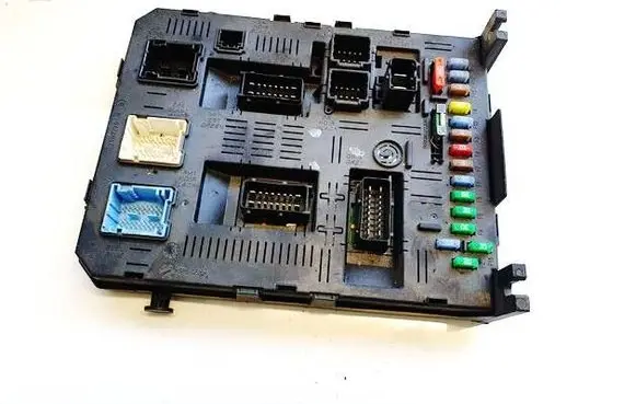 Citroen C5 Fuse box set 9663510580 2167603158