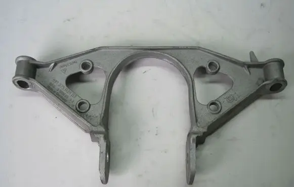 Porsche 718 Cayman 982 982c Engine mounting bracket 991375039