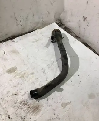 BMW 3 E46 Fuel tank filler neck pipe 13093475