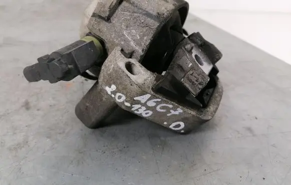 Audi A6 S6 C7 4G Engine mount bracket 4G0199381PE