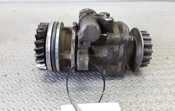Volkswagen Touareg I Power steering pump 3D0422153C
