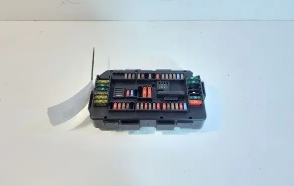 BMW 1 F20 F21 Fuse module 9224879 61149228158