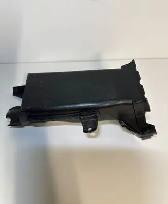 BMW 5 G30 G31 G38 Brake cooling air channel/duct 7389052 7A050613