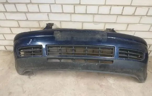 Volkswagen Golf IV Front bumper