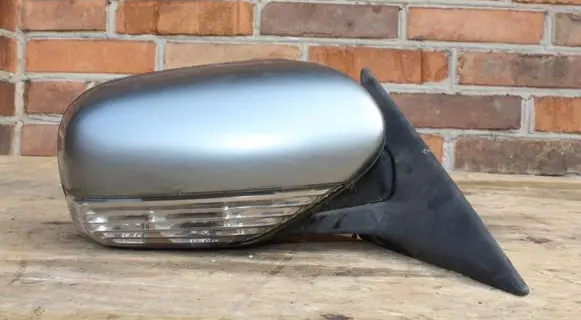 Subaru Outback Manual wing mirror 