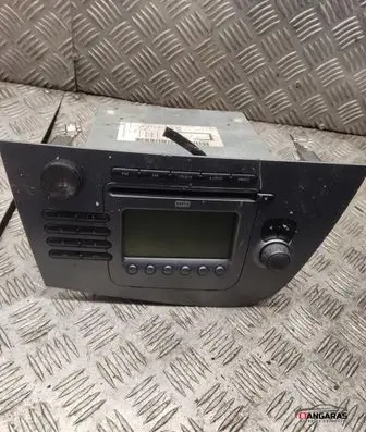 Seat Leon (1P) Radio/CD/DVD/GPS head unit 1p1035186b