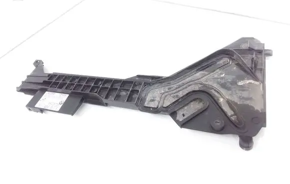 BMW X3 E83 Radiator trim 3509203