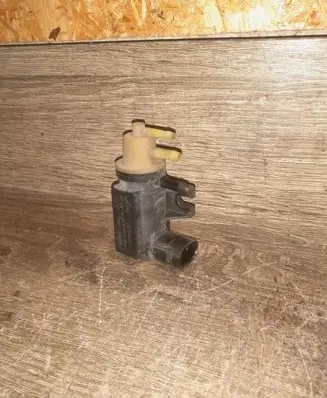 Audi A3 S3 8P Turbo solenoid valve 1K0906627A