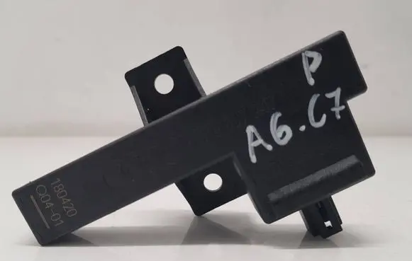 Audi A6 S6 C7 4G Keyless (KESSY) go control unit/module 8K0907247