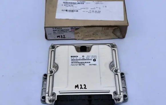 Chrysler Voyager Engine control unit/module P04727667AD 1039S05770 0281011447