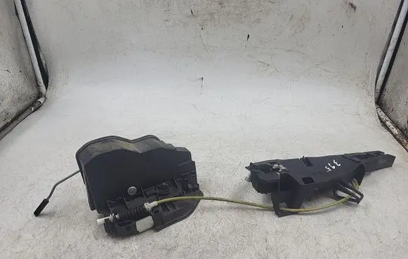 BMW X1 E84 Front door lock 7229459 A013702