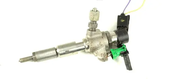 Volvo V50 Fuel injector 9802448680 50274V05