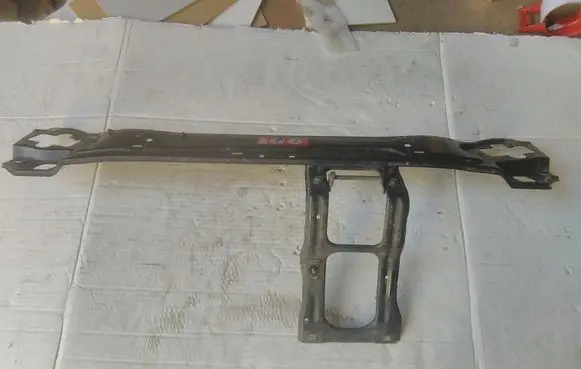 Mercedes-Benz C AMG W203 Top upper radiator support slam panel