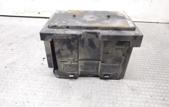 Battery box tray