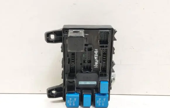 Hyundai Getz Fuse module 911981C010