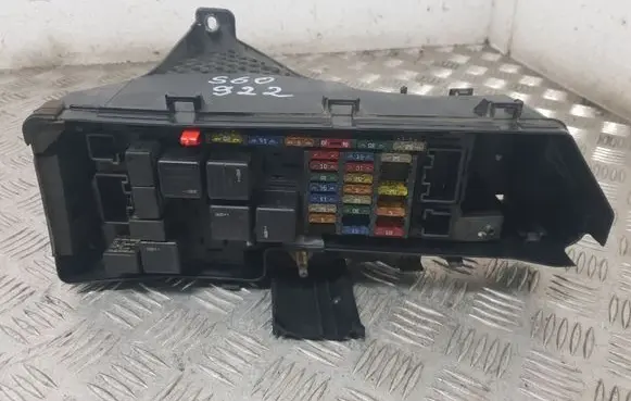 Volvo S60 Fuse module 9494210