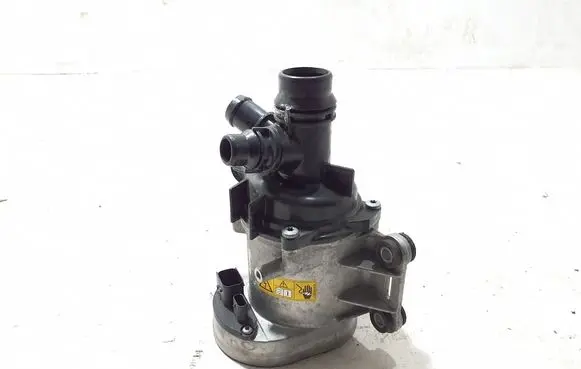 Mercedes-Benz S W223 Water pump A2562001400