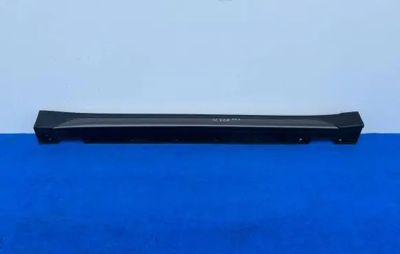 Hyundai Tucson TL Sill 87754-D7100