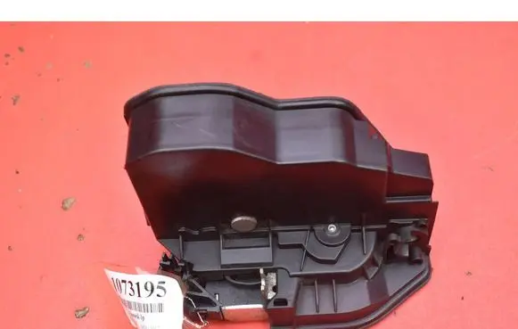 BMW Z4 E89 Front door lock 7229461