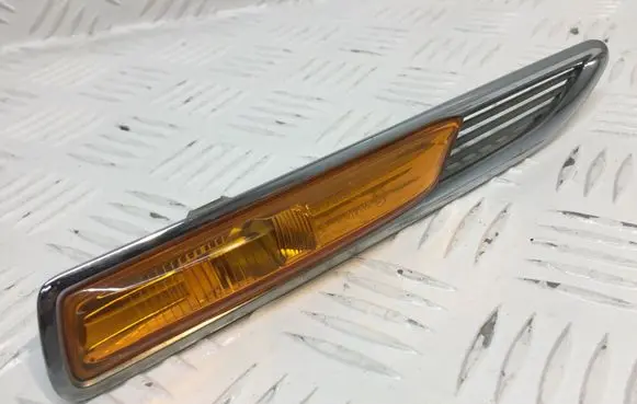 Ford Mondeo MK IV Front fender indicator light 7S7113K354AD