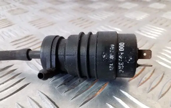 Volkswagen II LT Windscreen/windshield washer pump