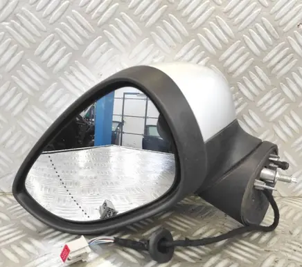 Ford Fiesta Front door electric wing mirror 