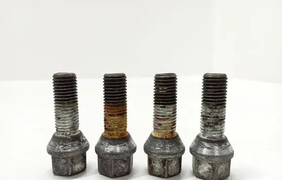 Citroen C1 Nuts/bolts 