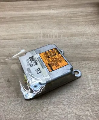 Toyota Corolla E120 E130 Airbag control unit/module 8917013040 2310002440