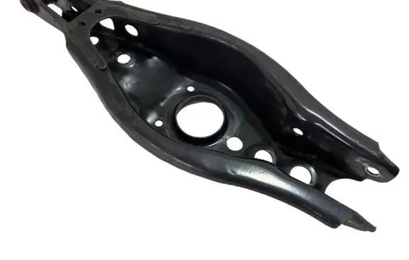 Rear control arm