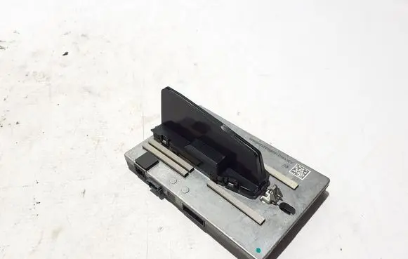 Volvo C40 Aerial GPS antenna 32364058