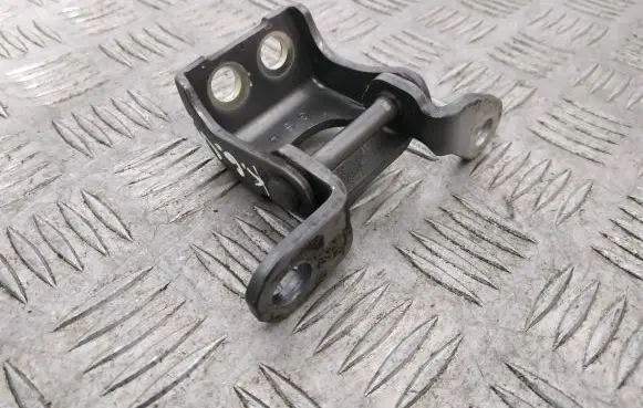 Honda Accord Rear door lower hinge LARL A0RL